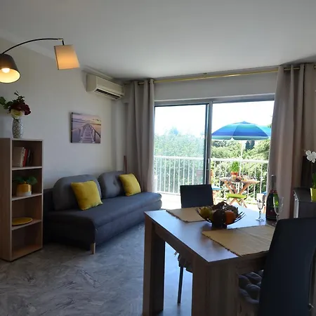 Grand 35m² 4 Personnes Avec Balcon Quartier Valrose Apartmán Nice