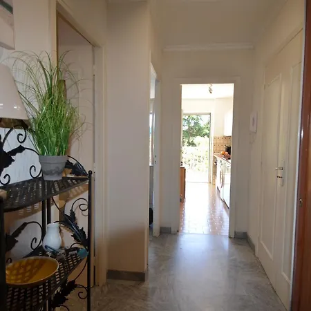 Grand 35m² 4 Personnes Avec Balcon Quartier Valrose