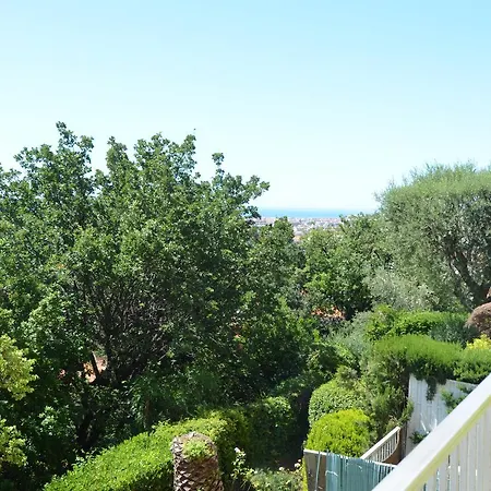 Grand 35m² 4 Personnes Avec Balcon Quartier Valrose * Nice
